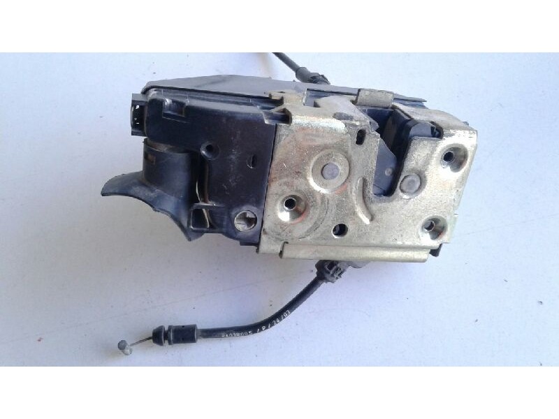 Recambio de cerradura puerta delantera izquierda para renault scenic ii confort authentique referencia OEM IAM 8200119122  