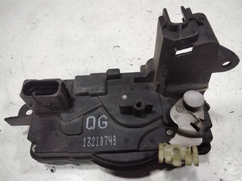 Recambio de cerradura puerta delantera derecha para opel astra gtc referencia OEM IAM 13210749  