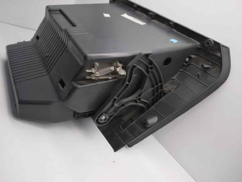 Recambio de guantera para opel astra gtc referencia OEM IAM 013240229  