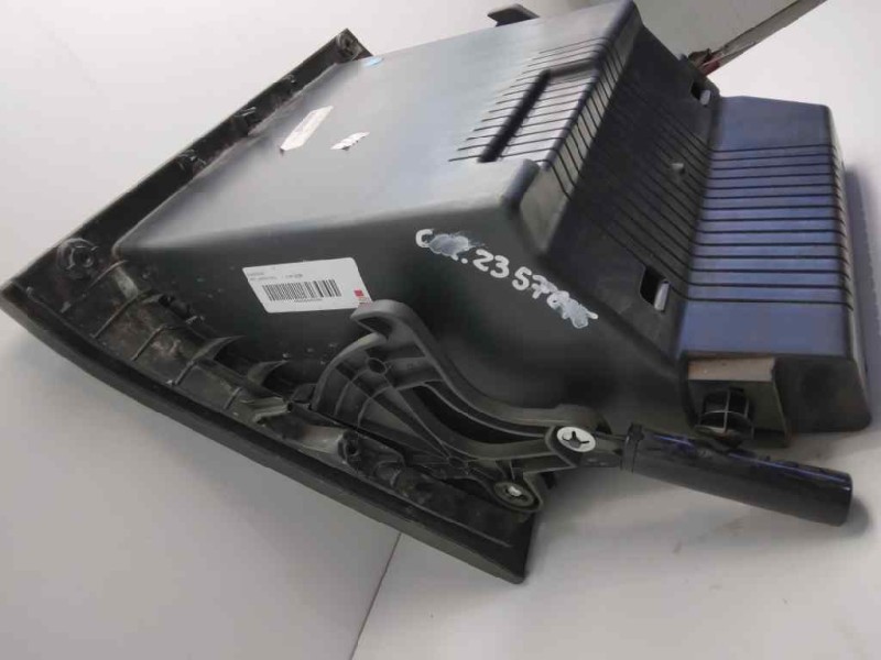 Recambio de guantera para opel astra gtc referencia OEM IAM 013240229  