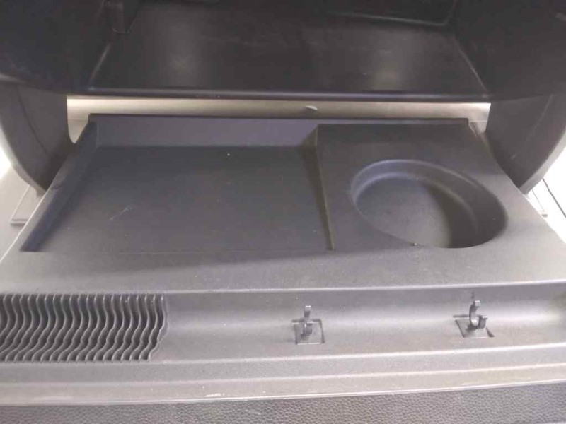 Recambio de guantera para opel astra gtc referencia OEM IAM 013240229  