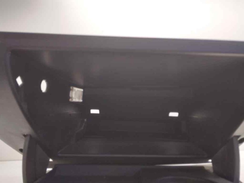 Recambio de guantera para opel astra gtc referencia OEM IAM 013240229  