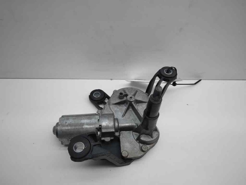 Recambio de motor limpia trasero para opel astra gtc referencia OEM IAM 13105981  