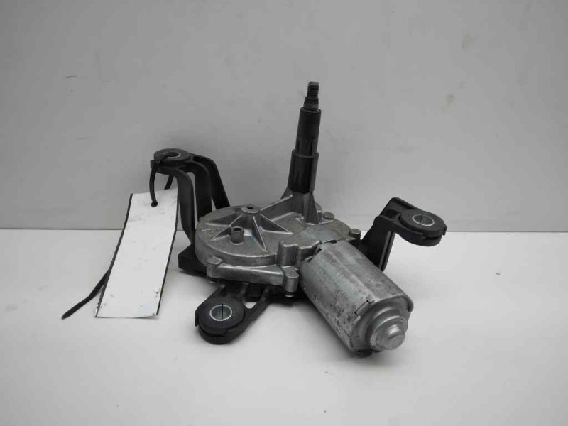 Recambio de motor limpia trasero para opel astra gtc referencia OEM IAM 13105981  