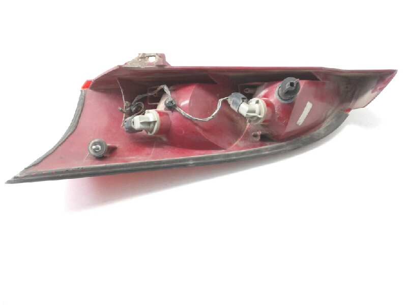 Recambio de piloto trasero derecho para ford focus berlina (cak) ambiente referencia OEM IAM 1214226  