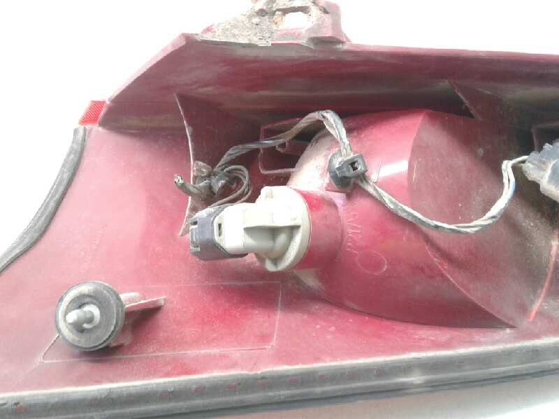 Recambio de piloto trasero derecho para ford focus berlina (cak) ambiente referencia OEM IAM 1214226  