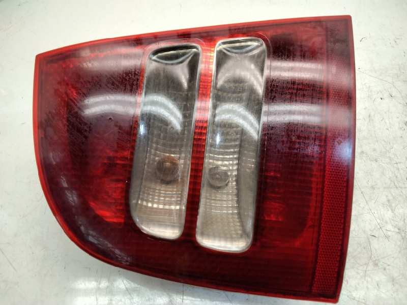 Recambio de piloto trasero izquierdo para skoda octavia berlina (1u2) 1.9 tdi slx referencia OEM IAM 1U6945111A  