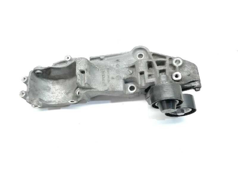 Recambio de soporte alternador para renault trafic caja cerrada (ab 4.01) 2.0 dci diesel cat referencia OEM IAM   