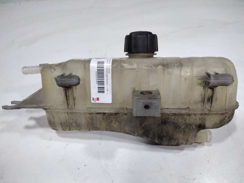 Recambio de deposito expansion para renault clio grandtour dynamique referencia OEM IAM 8200129956  