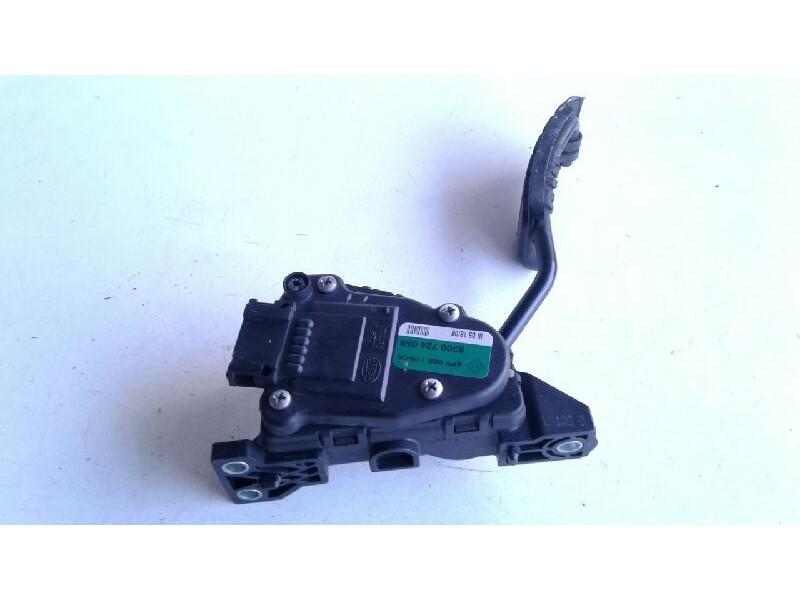 Recambio de pedal acelerador para nissan interstar mod. 04 (x70) combi l2h2 6 - plazas, techo referencia OEM IAM 8200724059  