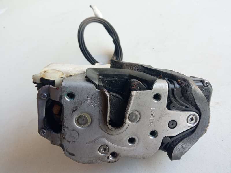 Recambio de cerradura puerta delantera derecha para opel mokka edition ecoflex referencia OEM IAM 13579523  