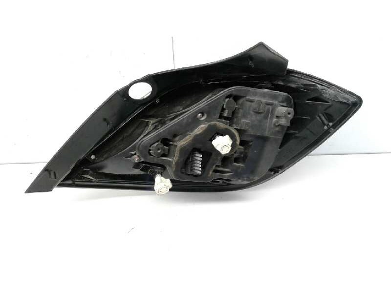 Recambio de piloto trasero izquierdo para opel astra h berlina cosmo referencia OEM IAM   