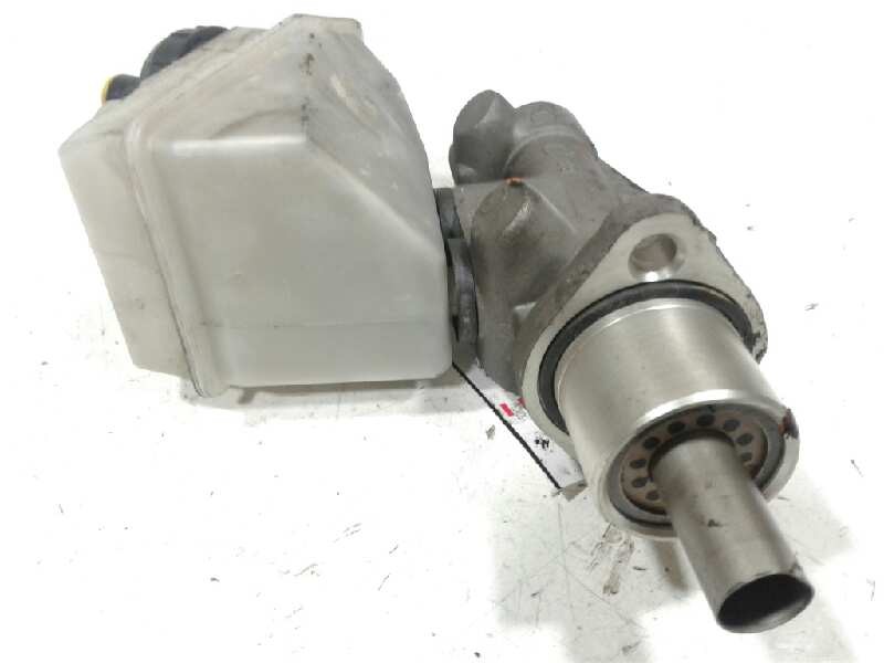 Recambio de bomba freno para renault clio ii fase ii (b/cb0) base authentique referencia OEM IAM 7700417826  