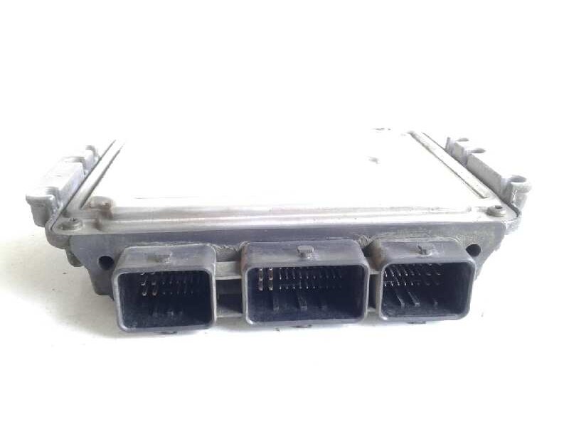 Recambio de centralita motor uce para renault megane ii berlina 5p confort authentique referencia OEM IAM 0281010769  