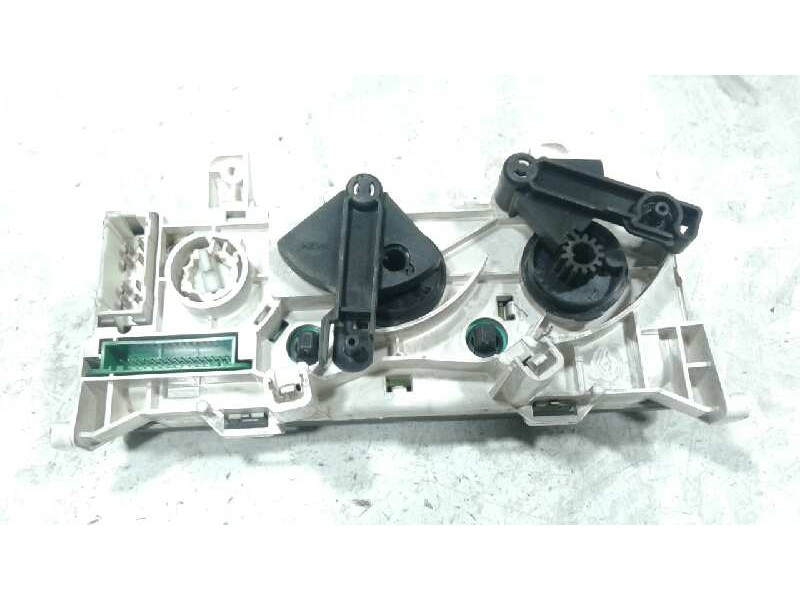 Recambio de mando calefaccion / aire acondicionado para renault clio ii fase ii (b/cb0) base authentique referencia OEM IAM 7701