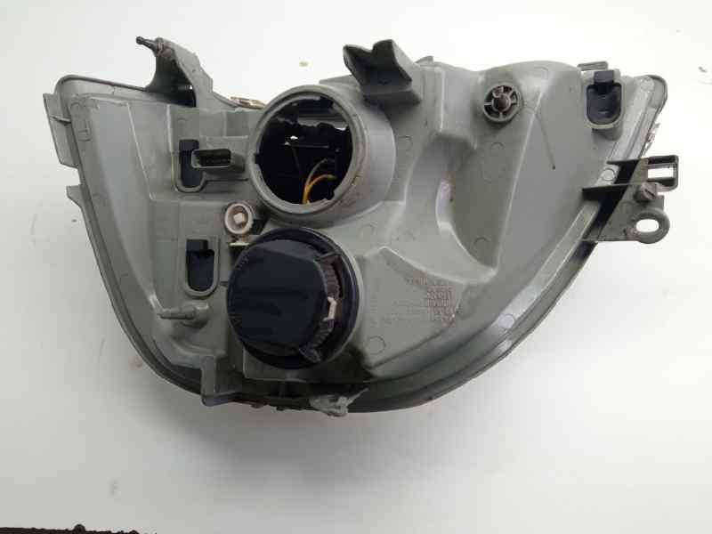 Recambio de faro derecho para renault mascott fg 160. 35/55/65 cabina individual referencia OEM IAM   