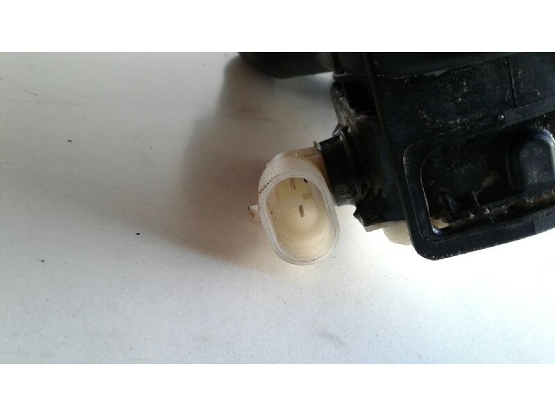 Recambio de tapa exterior combustible para opel mokka edition ecoflex referencia OEM IAM 00806670  