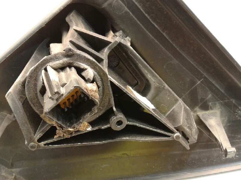 Recambio de retrovisor izquierdo para renault megane ii berlina 5p confort authentique referencia OEM IAM 12353060  