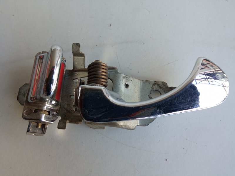 Recambio de maneta interior delantera izquierda para mitsubishi l 200 (k6/7) 2500 td american sport (4-ptas.) referencia OEM IAM