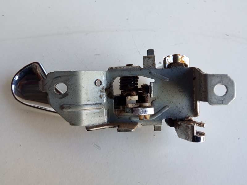 Recambio de maneta interior delantera izquierda para mitsubishi l 200 (k6/7) 2500 td american sport (4-ptas.) referencia OEM IAM