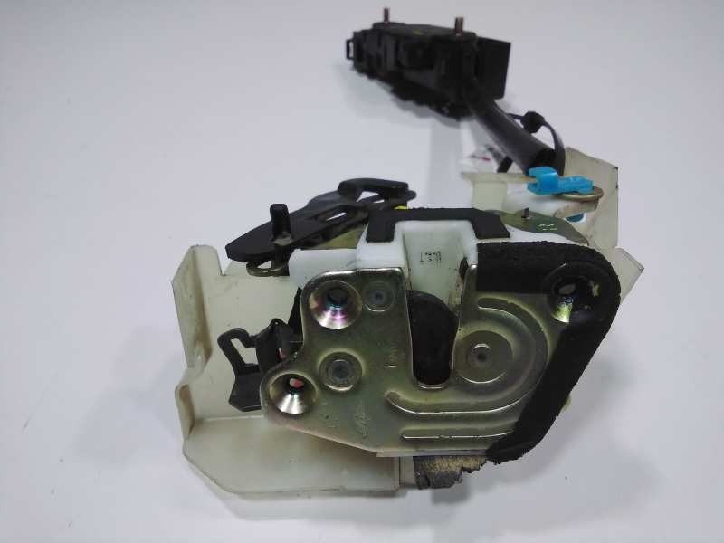 Recambio de cerradura puerta trasera derecha para hyundai sonata (y4) 2.0i 16v gls referencia OEM IAM 8142038000  