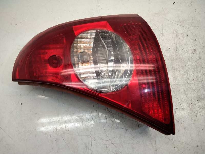 Recambio de piloto trasero derecho para renault clio ii fase ii (b/cb0) base authentique referencia OEM IAM 8200917487  