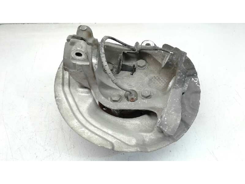 Recambio de mangueta delantera derecha para bmw serie 1 berlina (e81/e87) 118d referencia OEM IAM 31216793924  