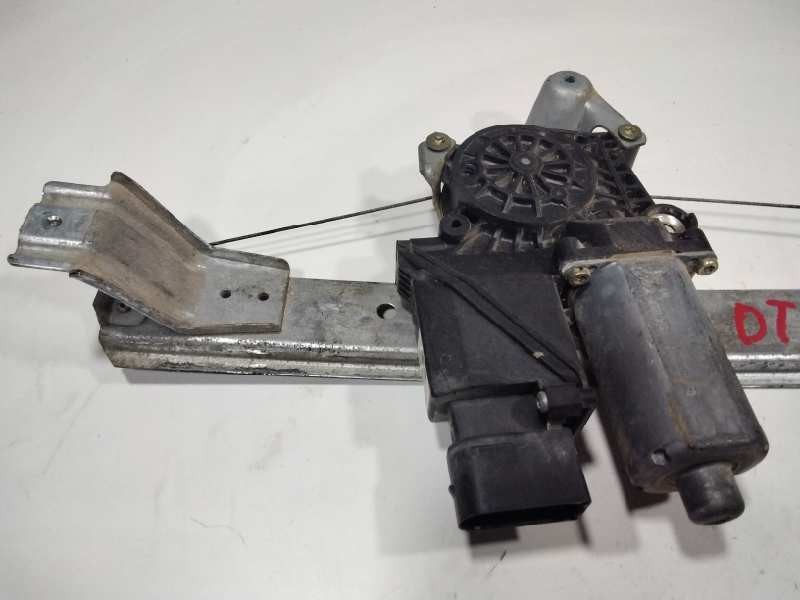 Recambio de elevalunas trasero derecho para mercedes clase a (w168) 140 (168.031) referencia OEM IAM 1687301046  