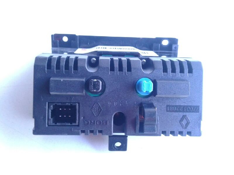 Recambio de pantalla multifuncion para renault laguna (b56) 2.0 anade referencia OEM IAM 7700822081  