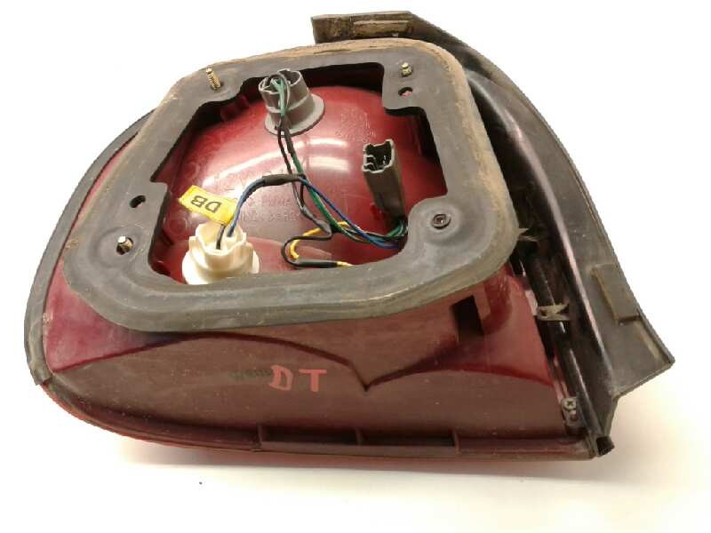 Recambio de piloto trasero derecho para hyundai sonata (y4) 2.0i 16v gls referencia OEM IAM 9240238010  