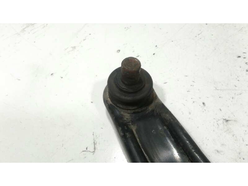 Recambio de brazo suspension inferior delantero derecho para dodge caliber sxt referencia OEM IAM 05105040AI  