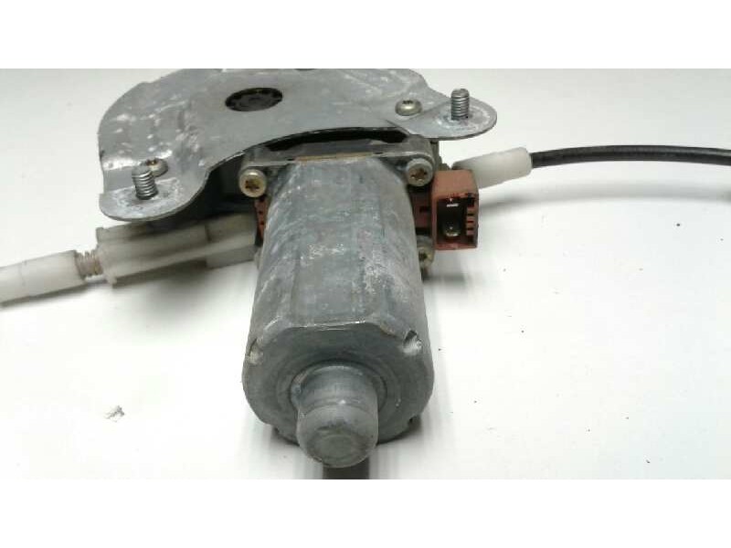 Recambio de elevalunas delantero derecho para citroen zx 1,4 armonia referencia OEM IAM 96029375  