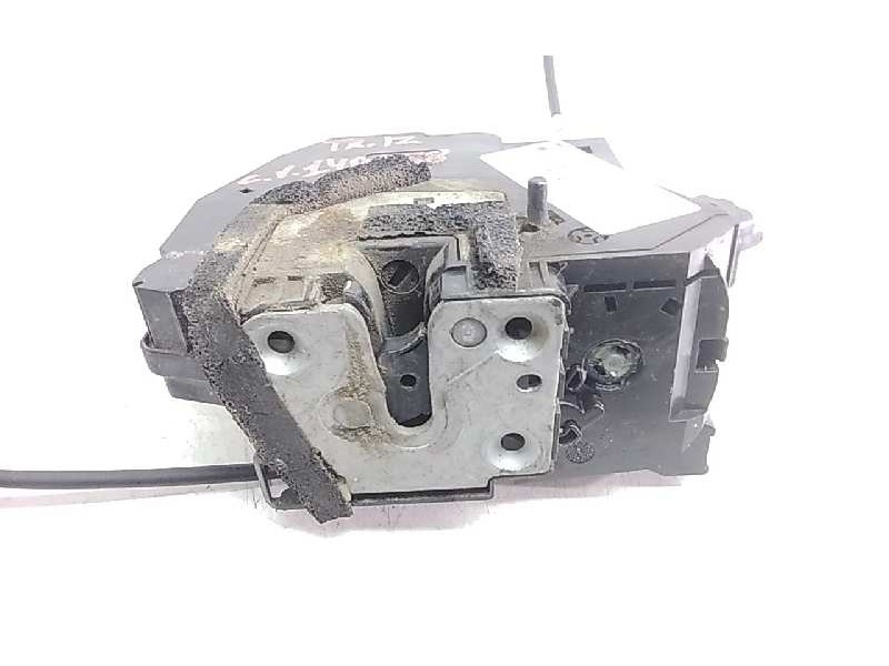 Recambio de cerradura puerta trasera izquierda para renault captur dynamique referencia OEM IAM 825012422R  