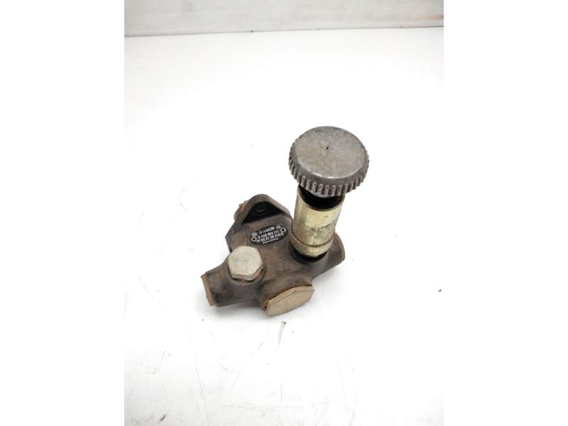 Recambio de bomba combustible para iveco eurocargo 150 e 18 referencia OEM IAM 0440003177  