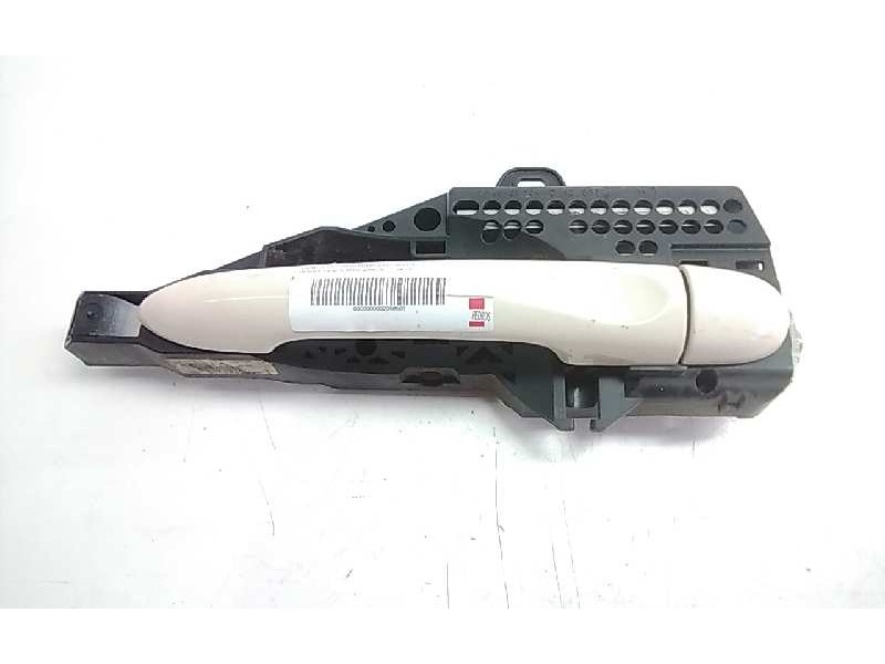 Recambio de maneta exterior trasera derecha para renault captur dynamique referencia OEM IAM 806068462R  