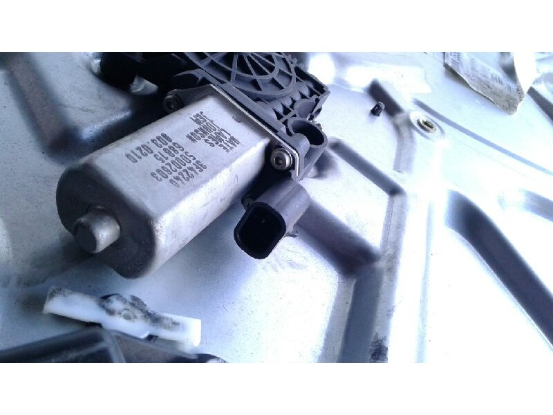 Recambio de elevalunas delantero izquierdo para fiat stilo (192) 1.9 120 dynamic multijet referencia OEM IAM 0046831653  