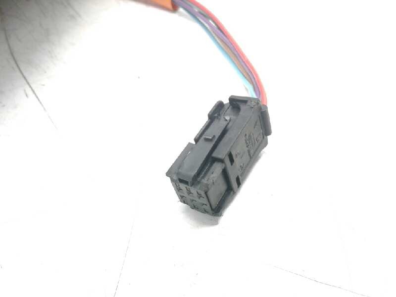 Recambio de retrovisor derecho para citroen c5 berlina 2.0 16v premier referencia OEM IAM   