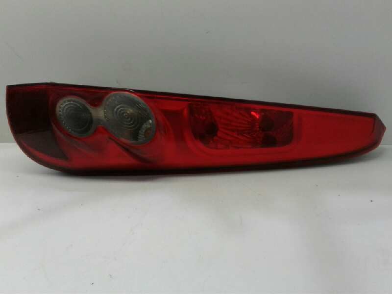 Recambio de piloto trasero derecho para ford fiesta (cbk) ambiente referencia OEM IAM 1324563  