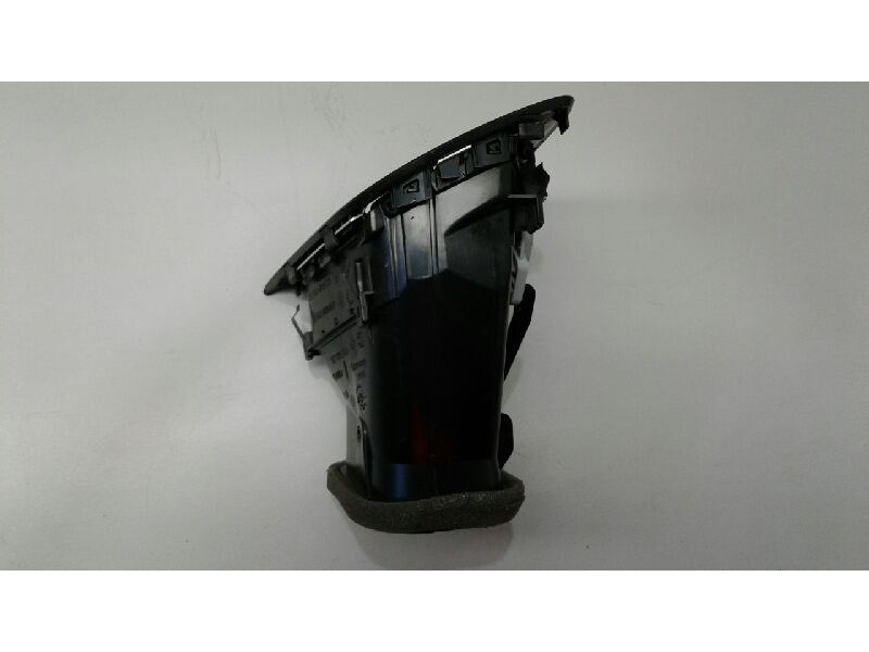 Recambio de aireador izquierdo para volkswagen golf vii lim. sport by r-line bluemotion referencia OEM IAM SG5G1819247B  