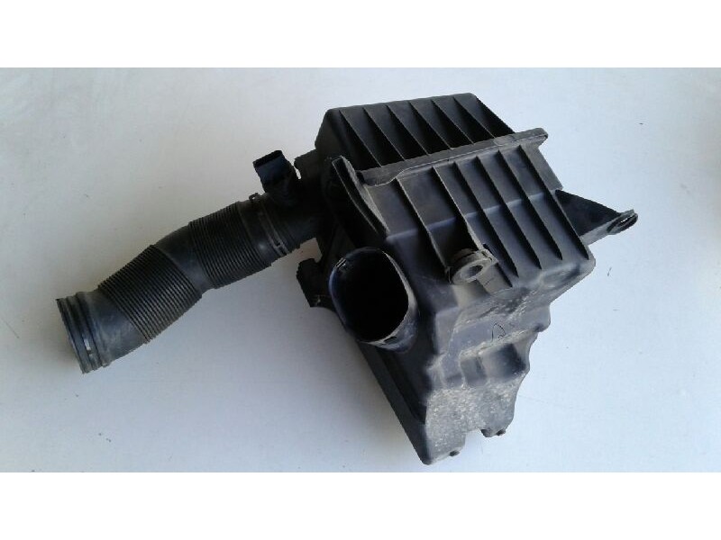 Recambio de caja filtro de aire para audi coupe (8b3) básico referencia OEM IAM 6Q0129601  