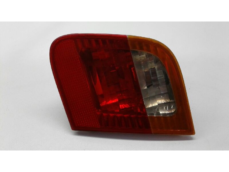 Recambio de piloto trasero derecho porton para bmw serie 3 berlina (e46) 318d referencia OEM IAM 6390794605  