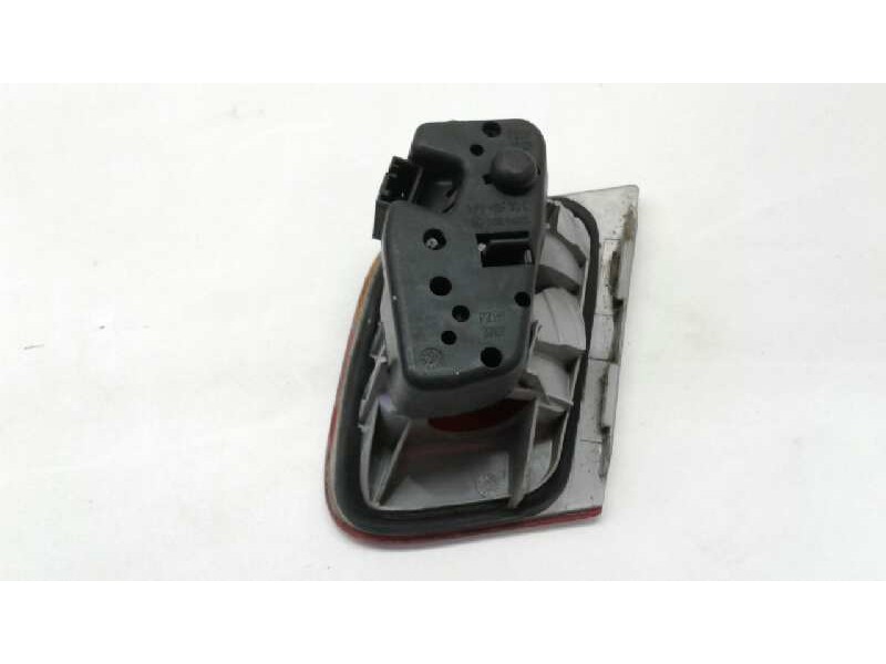 Recambio de piloto trasero izquierdo porton para bmw serie 3 berlina (e46) 318d referencia OEM IAM   