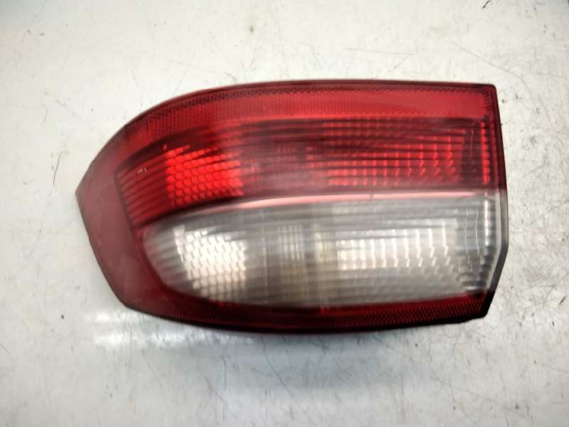 Recambio de piloto trasero derecho para renault laguna ii (bg0) authentique referencia OEM IAM 8200002474  