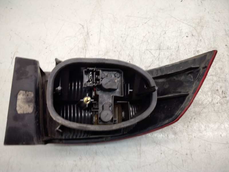 Recambio de piloto trasero derecho para renault laguna ii (bg0) authentique referencia OEM IAM 8200002474  