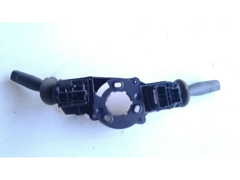 Recambio de mando limpia para peugeot partner (s1) port aventura referencia OEM IAM   