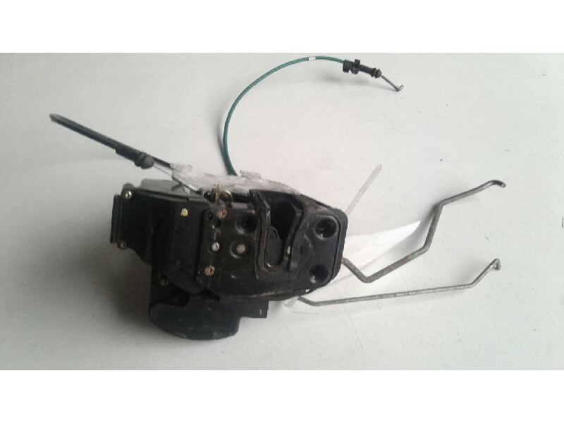 Recambio de cerradura puerta delantera derecha para kia cerato 2.0 ex crdi familiar (5-ptas.) referencia OEM IAM   