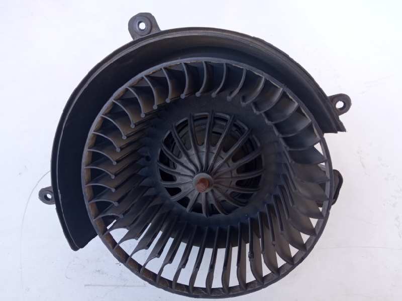 Recambio de motor calefaccion para opel astra g caravan club referencia OEM IAM 1845120  