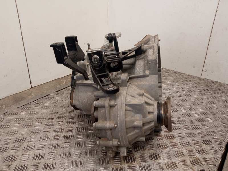 Recambio de caja cambios para skoda fabia active referencia OEM IAM RTE  