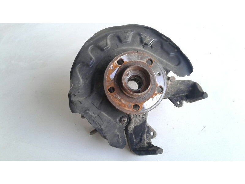 Recambio de mangueta delantera derecha para skoda fabia active referencia OEM IAM   