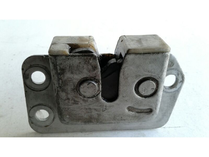 Recambio de cerradura puerta trasera izquierda para nissan vanette cargo vanette cargo caja cerrada referencia OEM IAM   